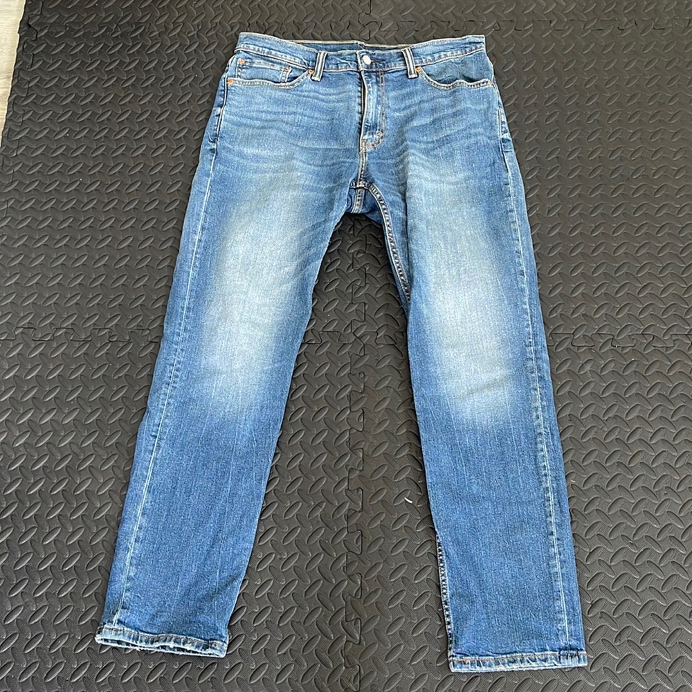 Levi’s 541 jeans